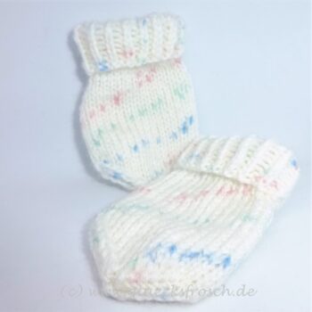 Babyhandschuhe, weiß und leicht gemustert, superweich