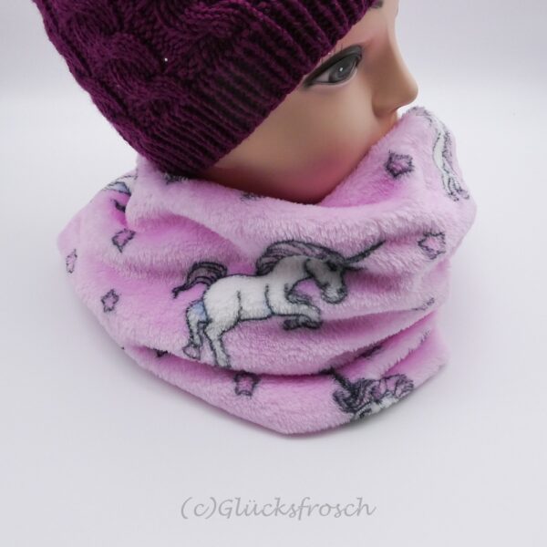 Schlauchschal aus rosa Wellnessfleece mit Einhörner