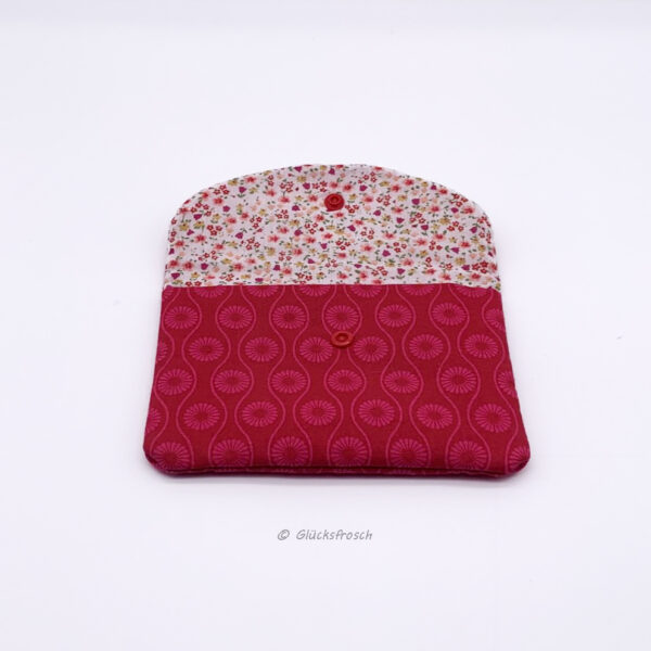 Beautybag, Kosmetiktasche für Kleinkram, Briefumschlag, aus rotem Stoff.