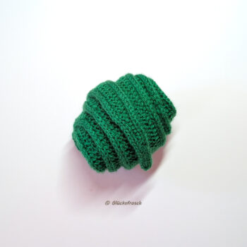 Grüner Schal 3 WZT Grüner Schal, schlank und elegant, aus besonders weicher Wolle, handgestrickt